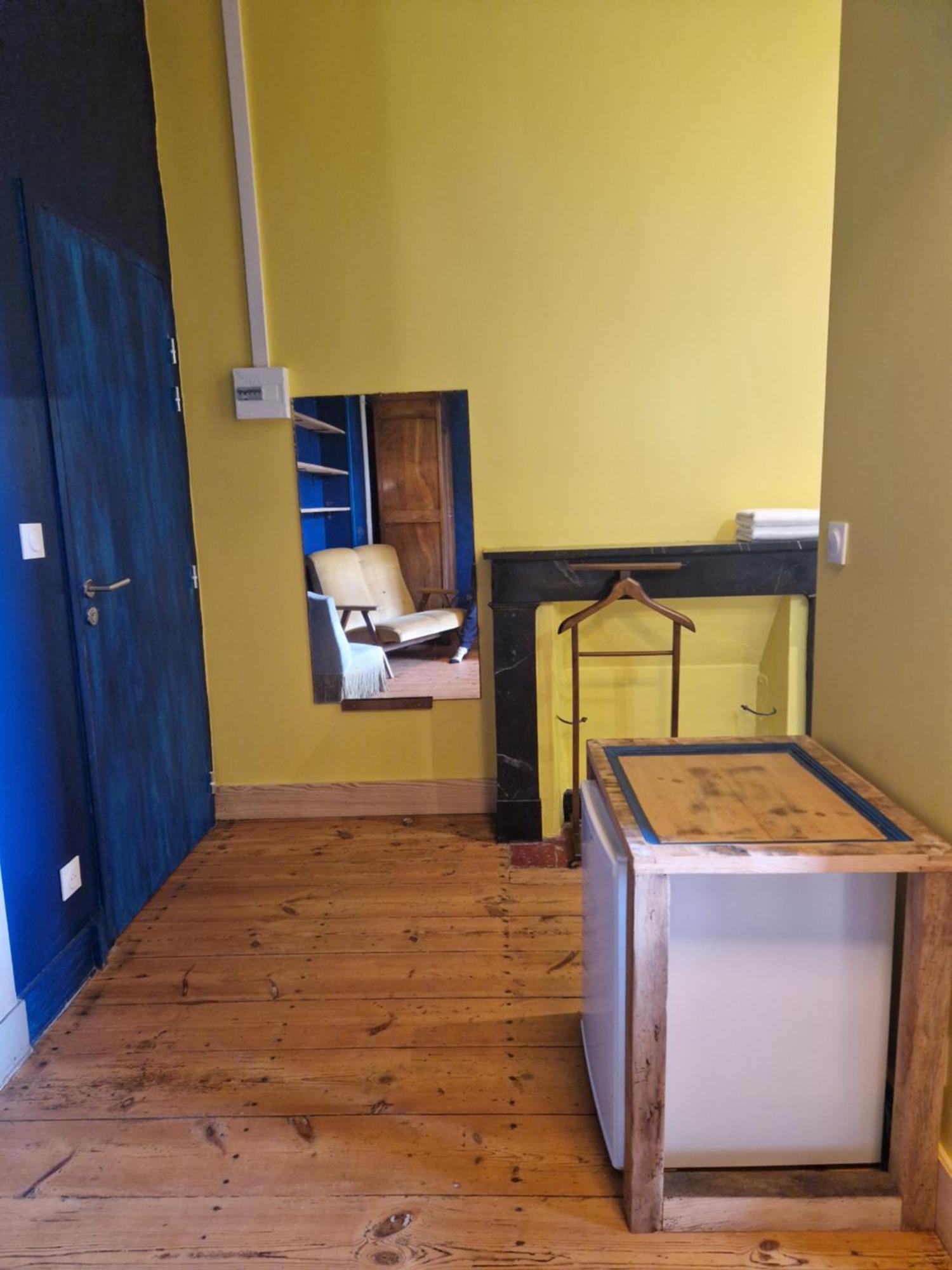 Apartamento Le Jardin Aux Camelias La Roche-sur-Yon Exterior foto
